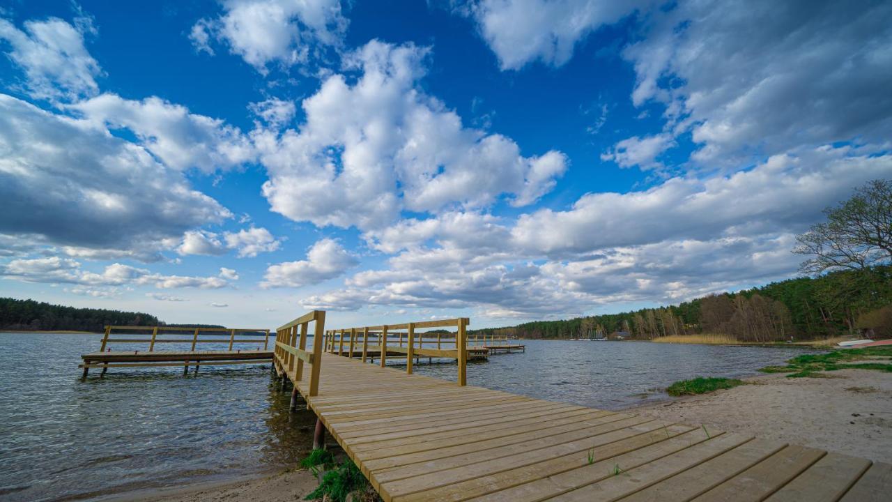 Sloneczny Domek Borsk Nr 2 I 15 - Nad Samym Jeziorem W Pierwszej Linii Esterno foto
