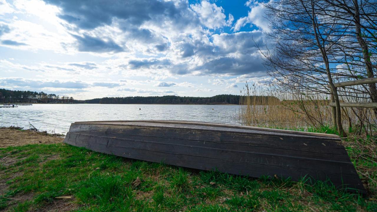 Sloneczny Domek Borsk Nr 2 I 15 - Nad Samym Jeziorem W Pierwszej Linii Esterno foto