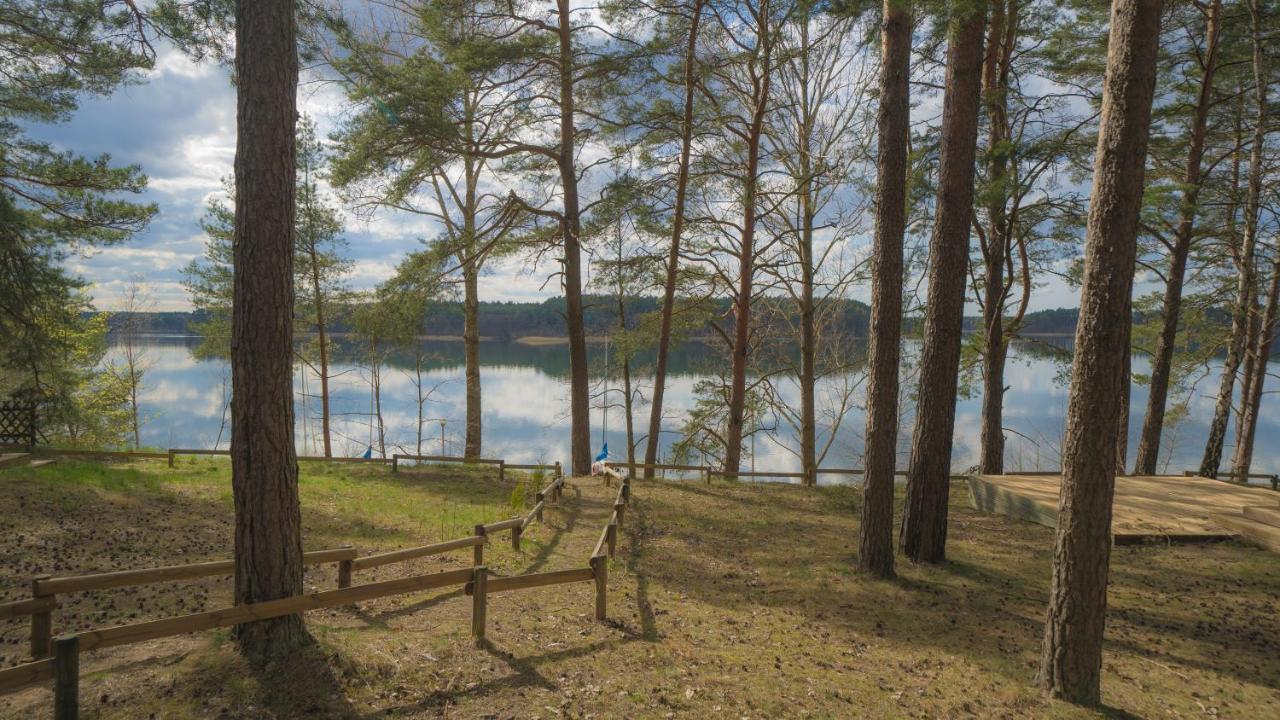 Sloneczny Domek Borsk Nr 2 I 15 - Nad Samym Jeziorem W Pierwszej Linii Esterno foto