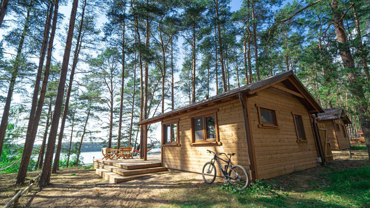 Sloneczny Domek Borsk Nr 2 I 15 - Nad Samym Jeziorem W Pierwszej Linii Esterno foto